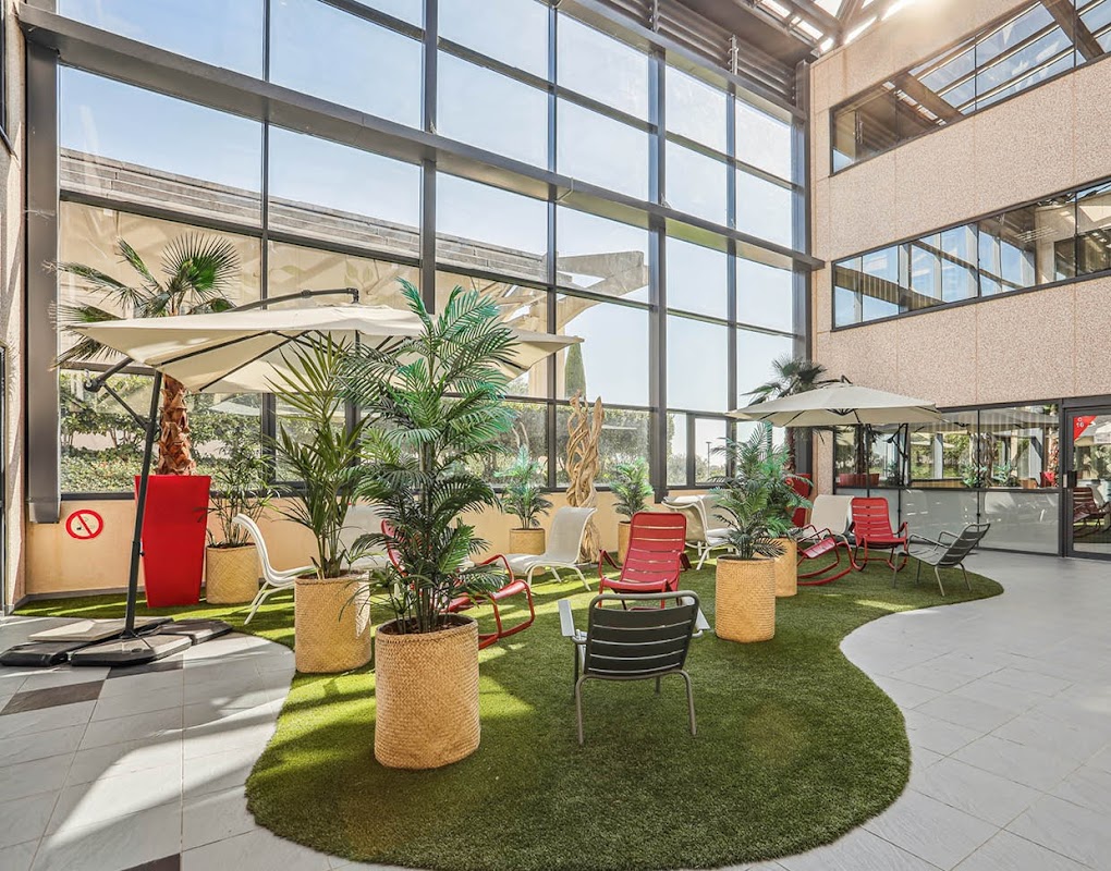 Photo de BURO Club Sophia Antipolis chez Drakkar