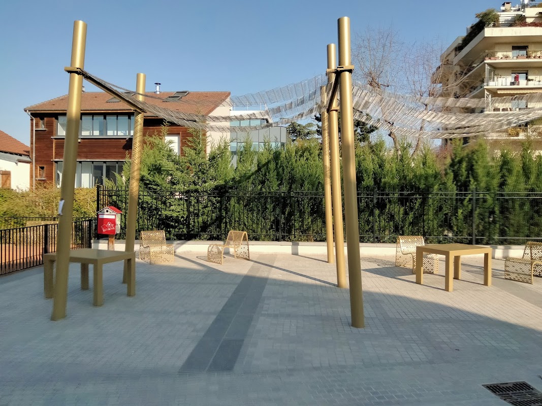 Photo de Sora Raspail Courbevoie