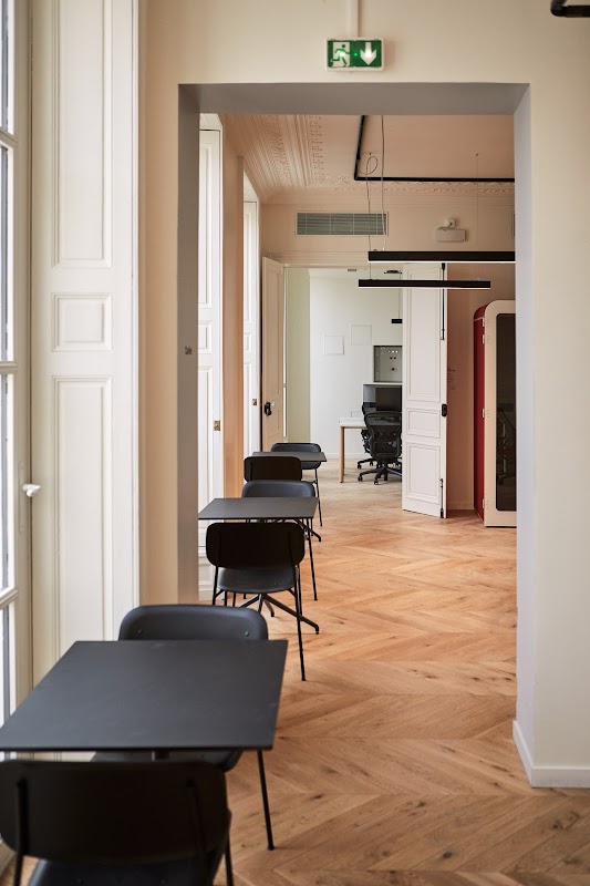 Photo de Les Nouveaux Bureaux Petites Écuries