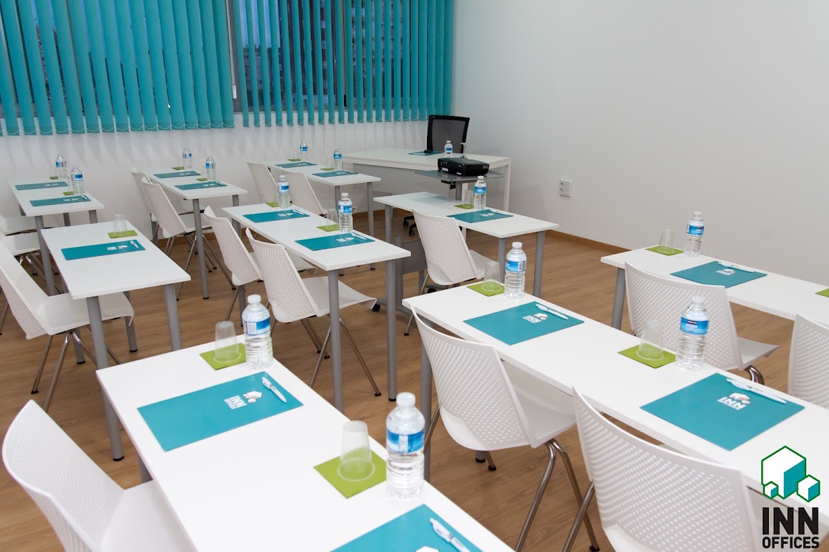 Photo de Inn Offices Montequinto