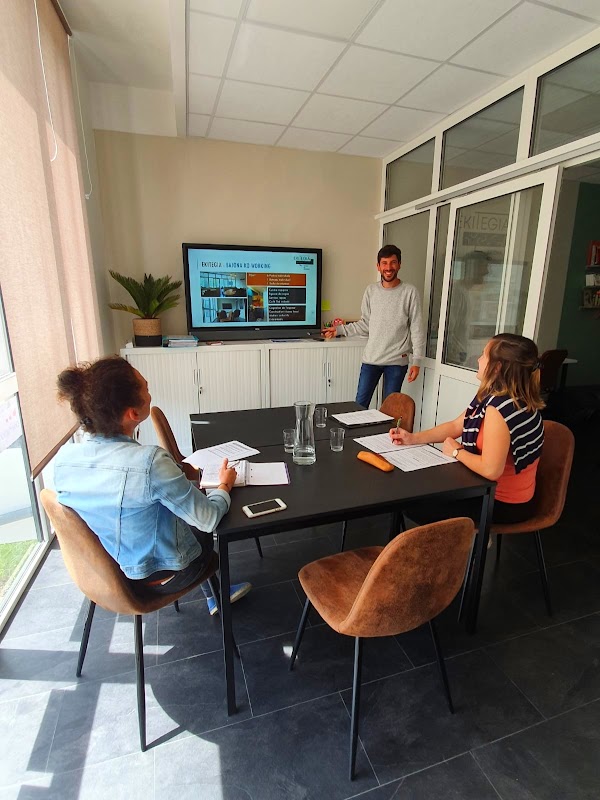 Photo de EKITEGIA - Baiona Ko Working