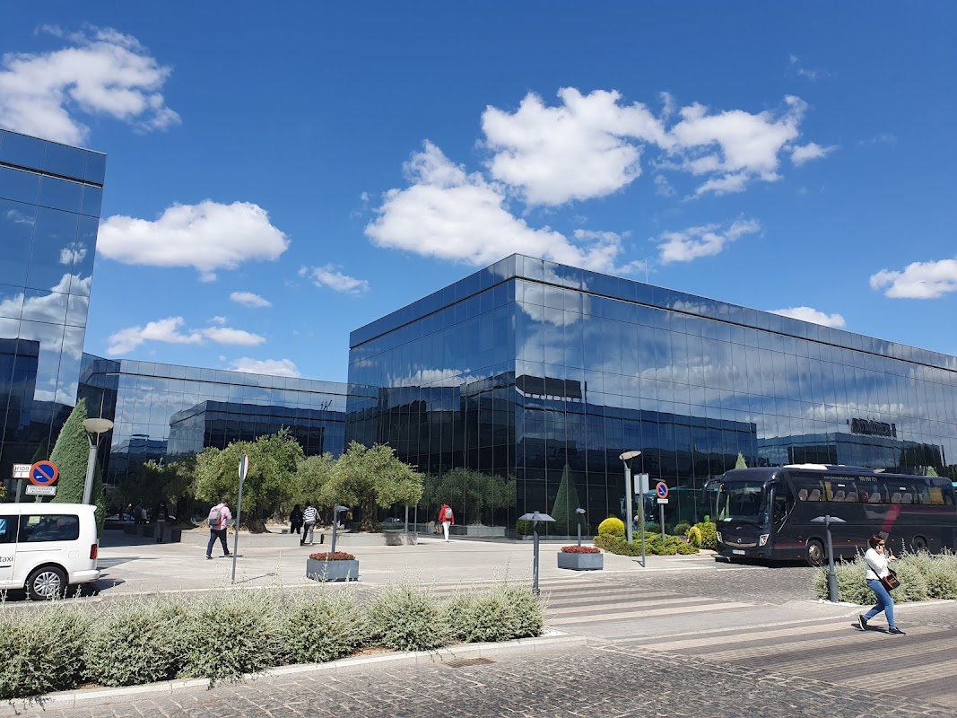 Photo de First Workplaces La Finca