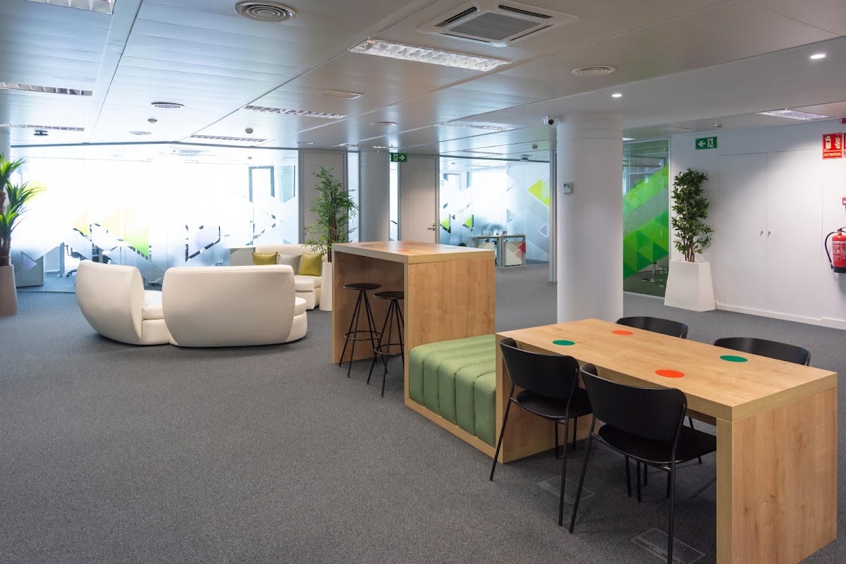 Photo de First Workplaces Maria Molina