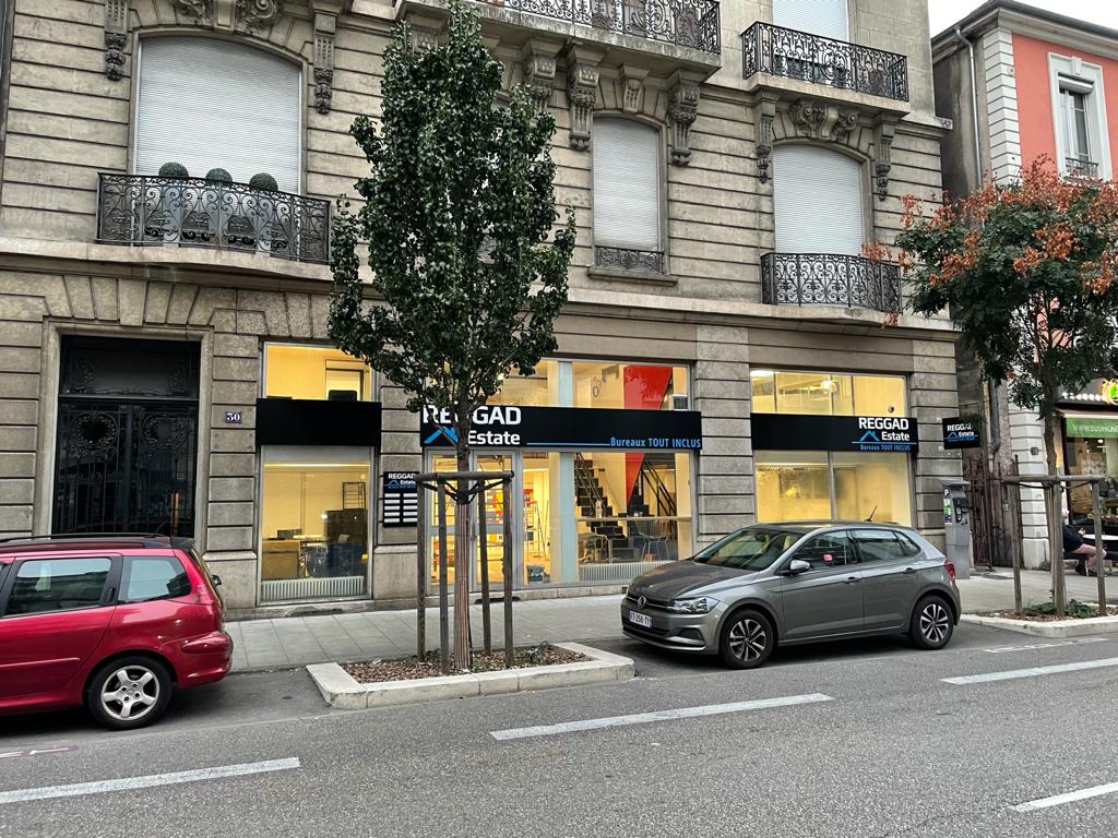 Photo de Reggad Estate - Félix Viallet