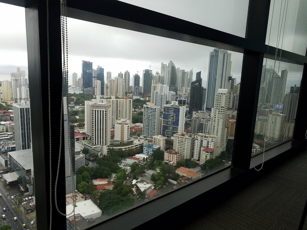 Photo de Regus Tower Financial Centre