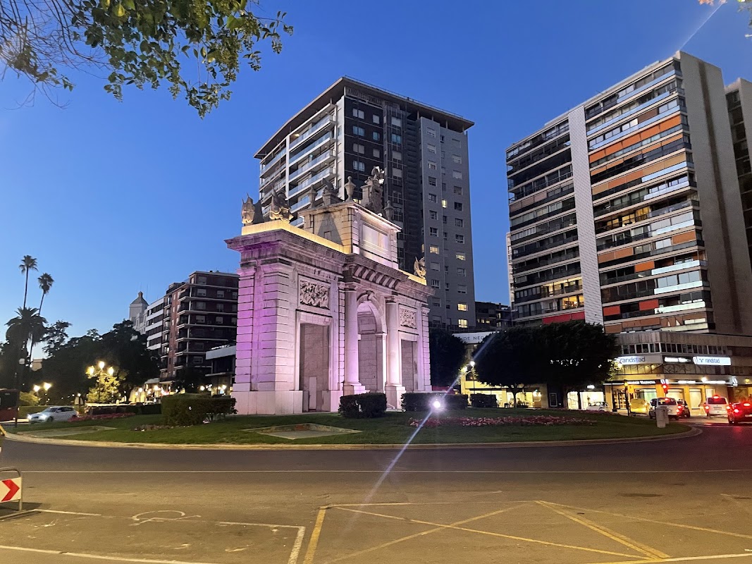 Photo de Colón Business Center