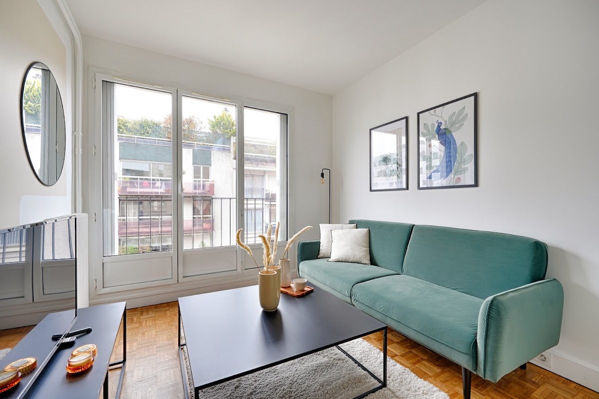 Photo de Youfirst 3 Moncey R+6 - 38 postes