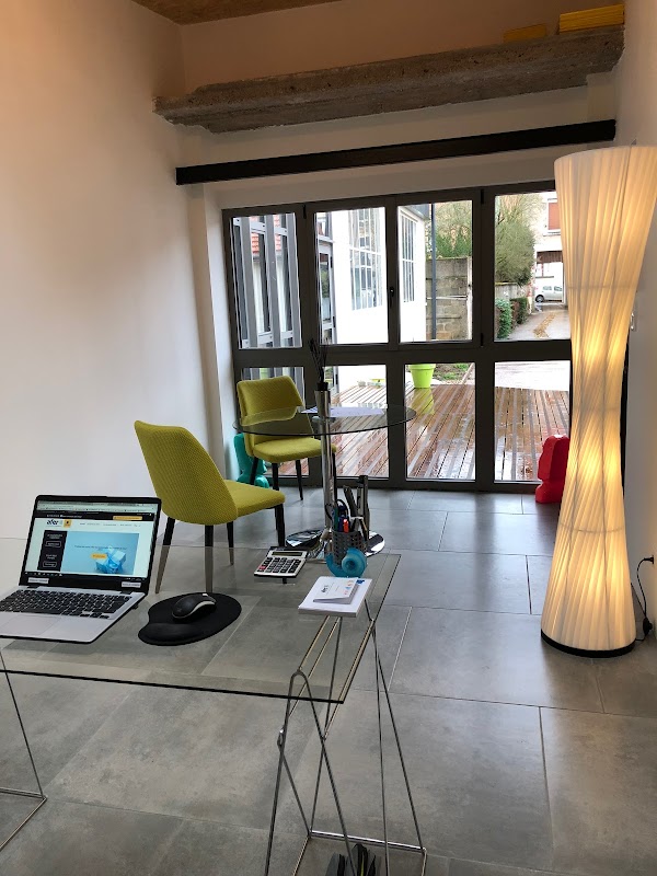 Photo de At Work Concept Office