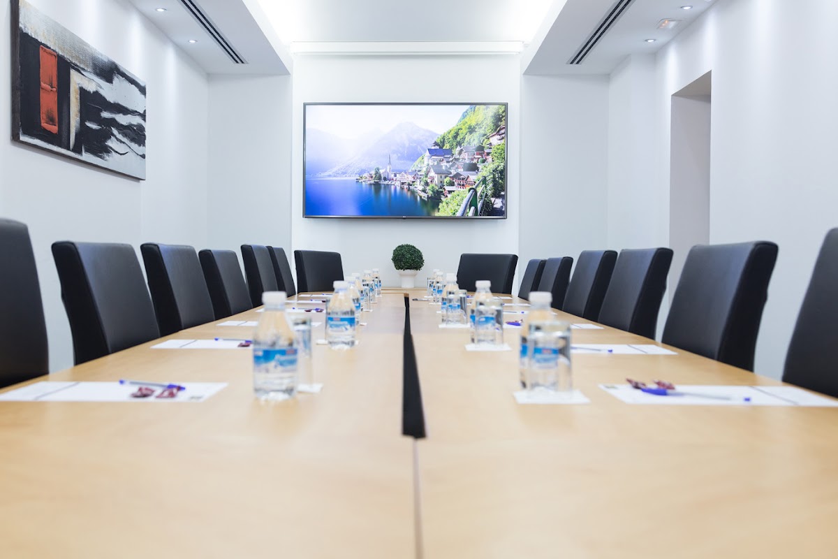 Photo de Centro De Negocios Tbc