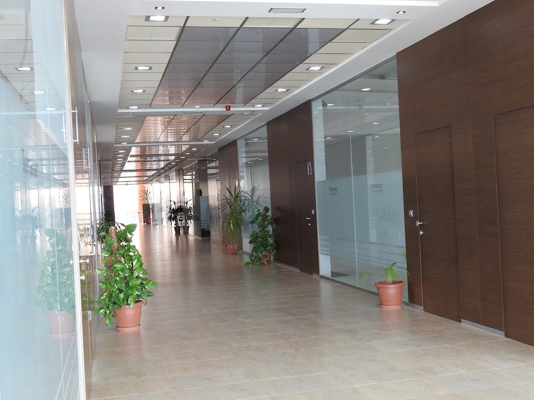 Photo de Centro De Negocios Terramar