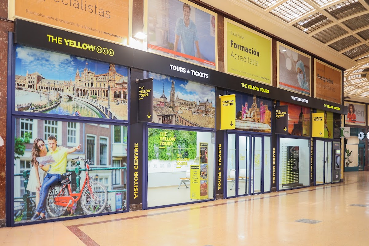 Photo de The Yellow Lockers