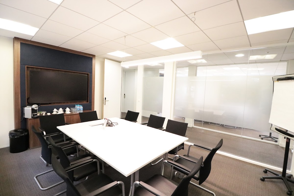 Photo de Regus Avenue Charles de Gaulle