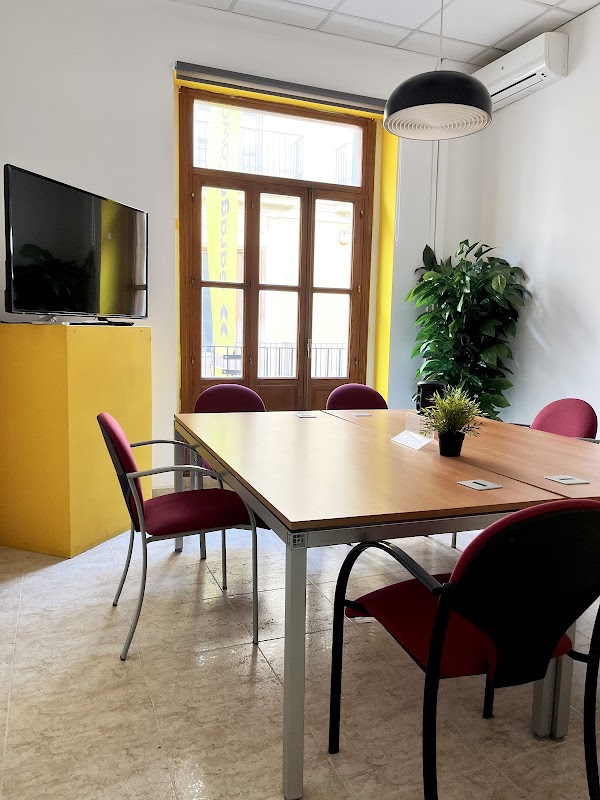 Photo de Garage Coworking Valencia Carrer del Moro