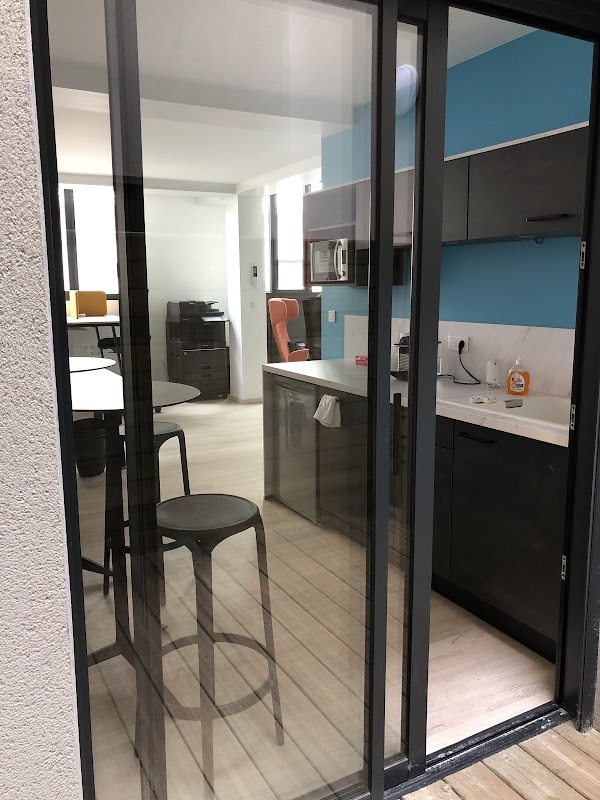 Photo de White Space