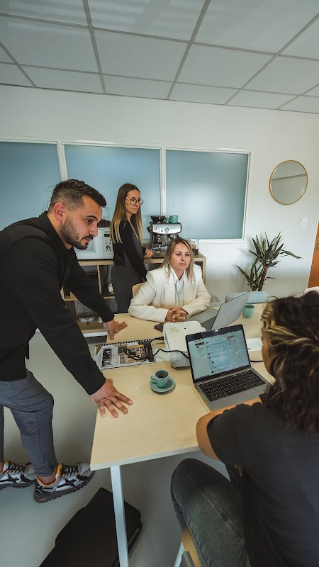 Photo de Economis 13