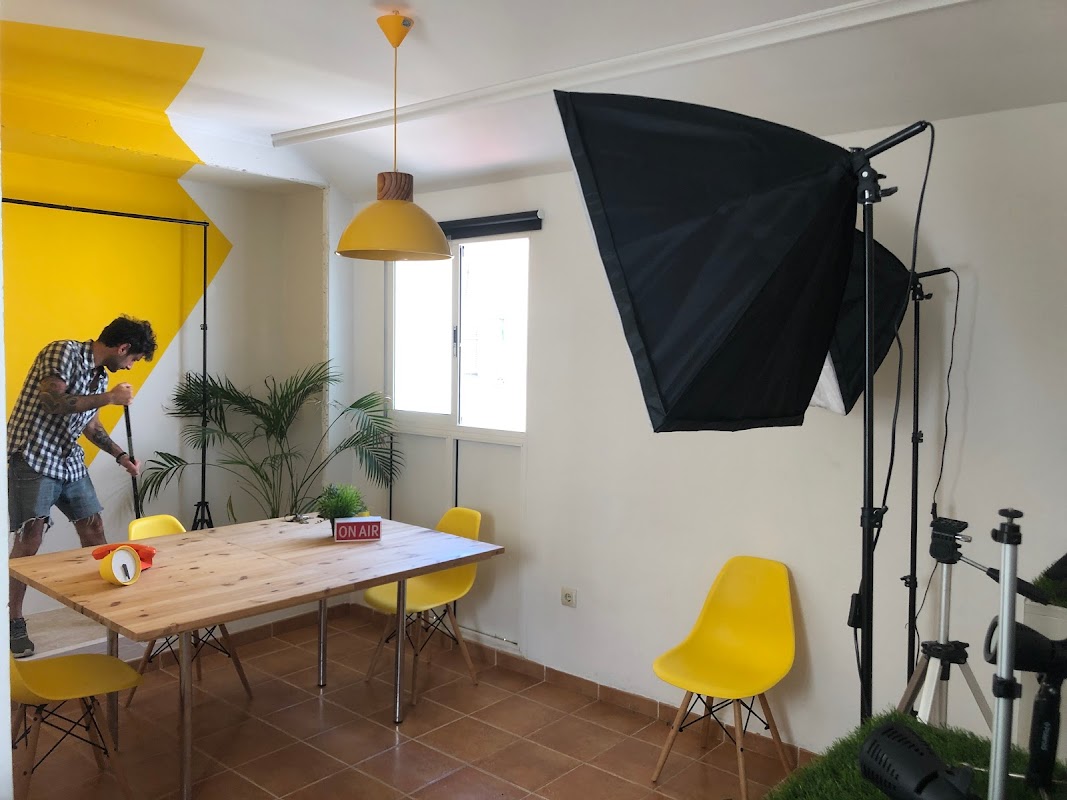 Photo de Garage Coworking Valencia Plaza Vicente Iborra