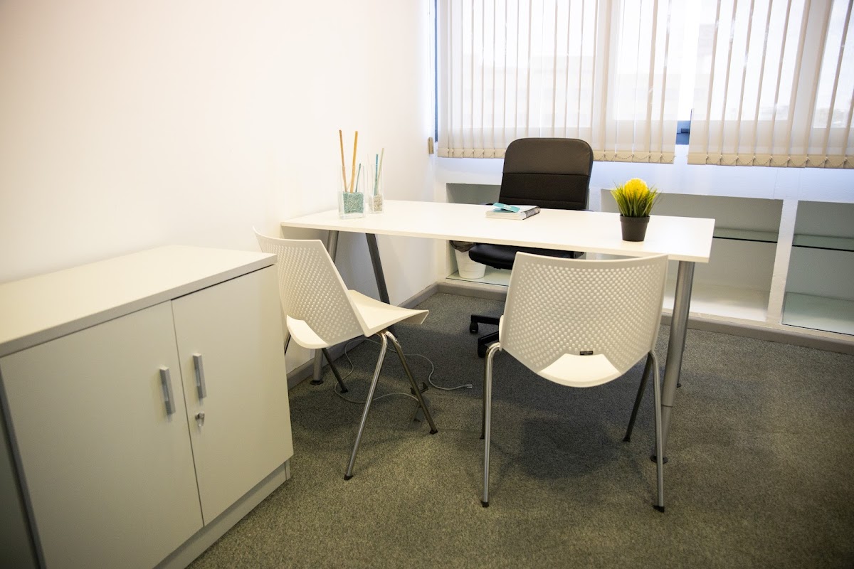 Photo de Inn Offices Sevilla Este