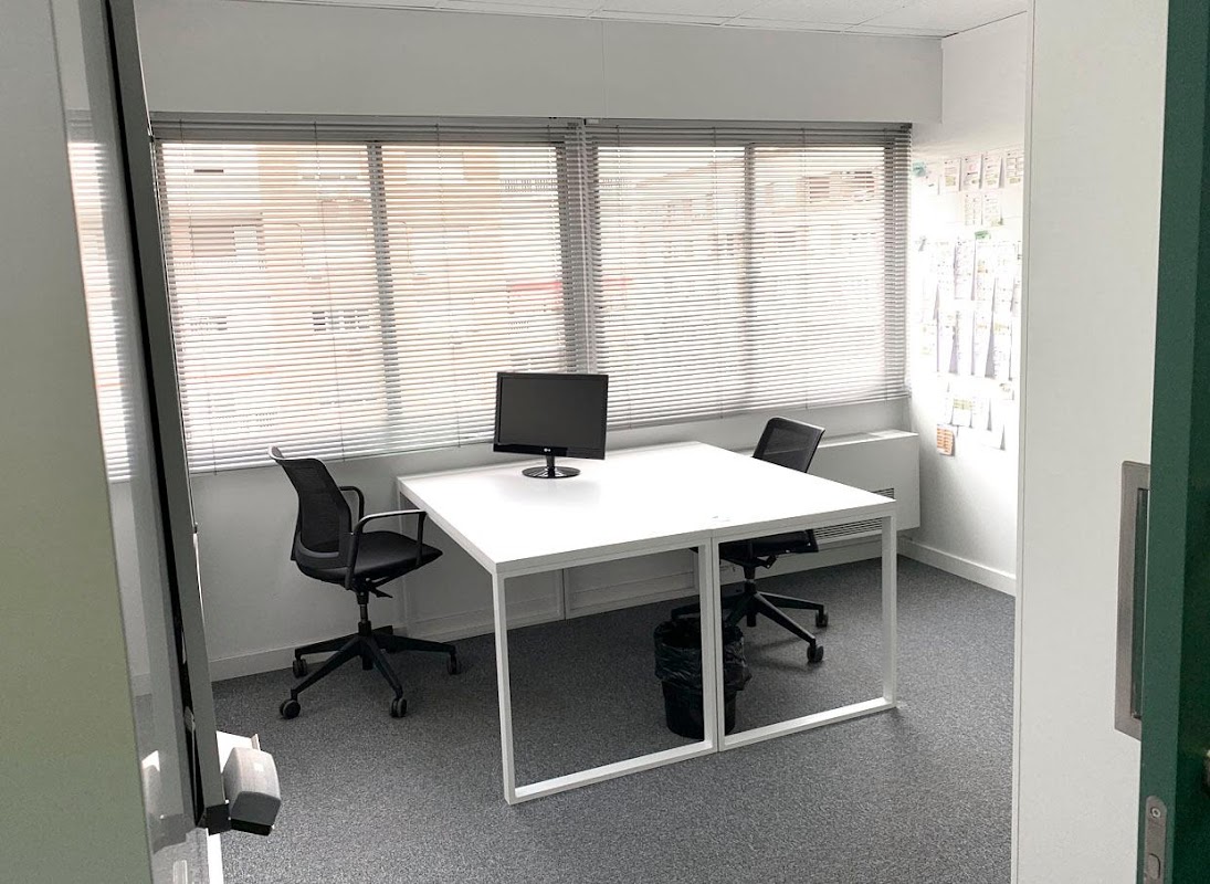 Photo de Centro De Negocios Canal Rio