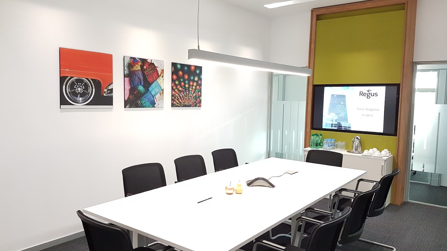 Photo de Regus Aragonia Tower