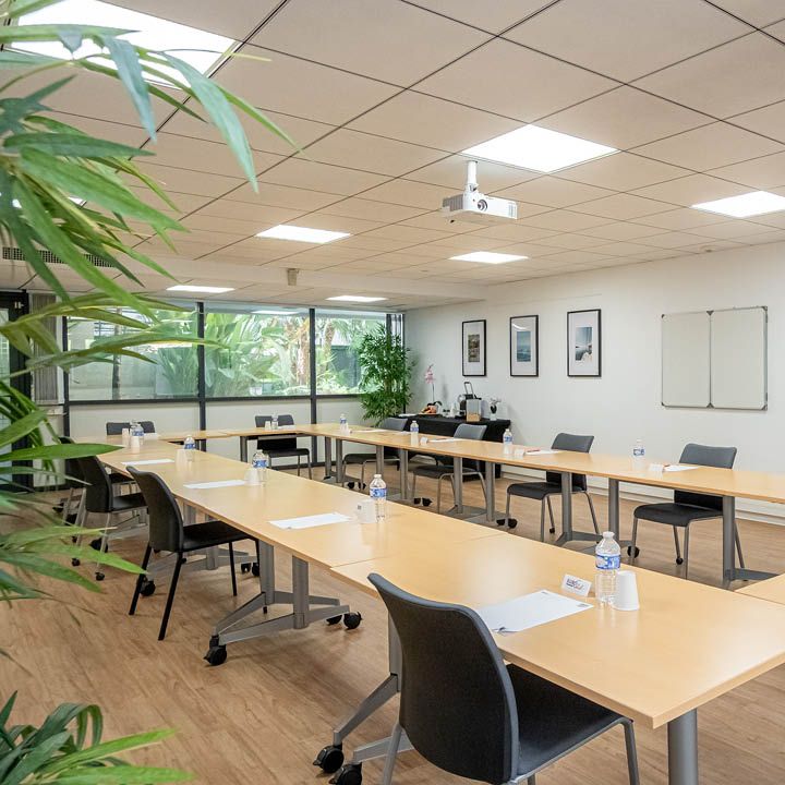 Photo de BURO Club Sophia Antipolis chez Drakkar
