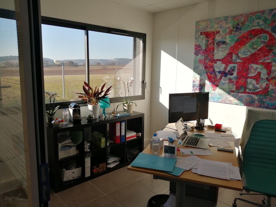 Photo de Regus 320A Rue Topaze