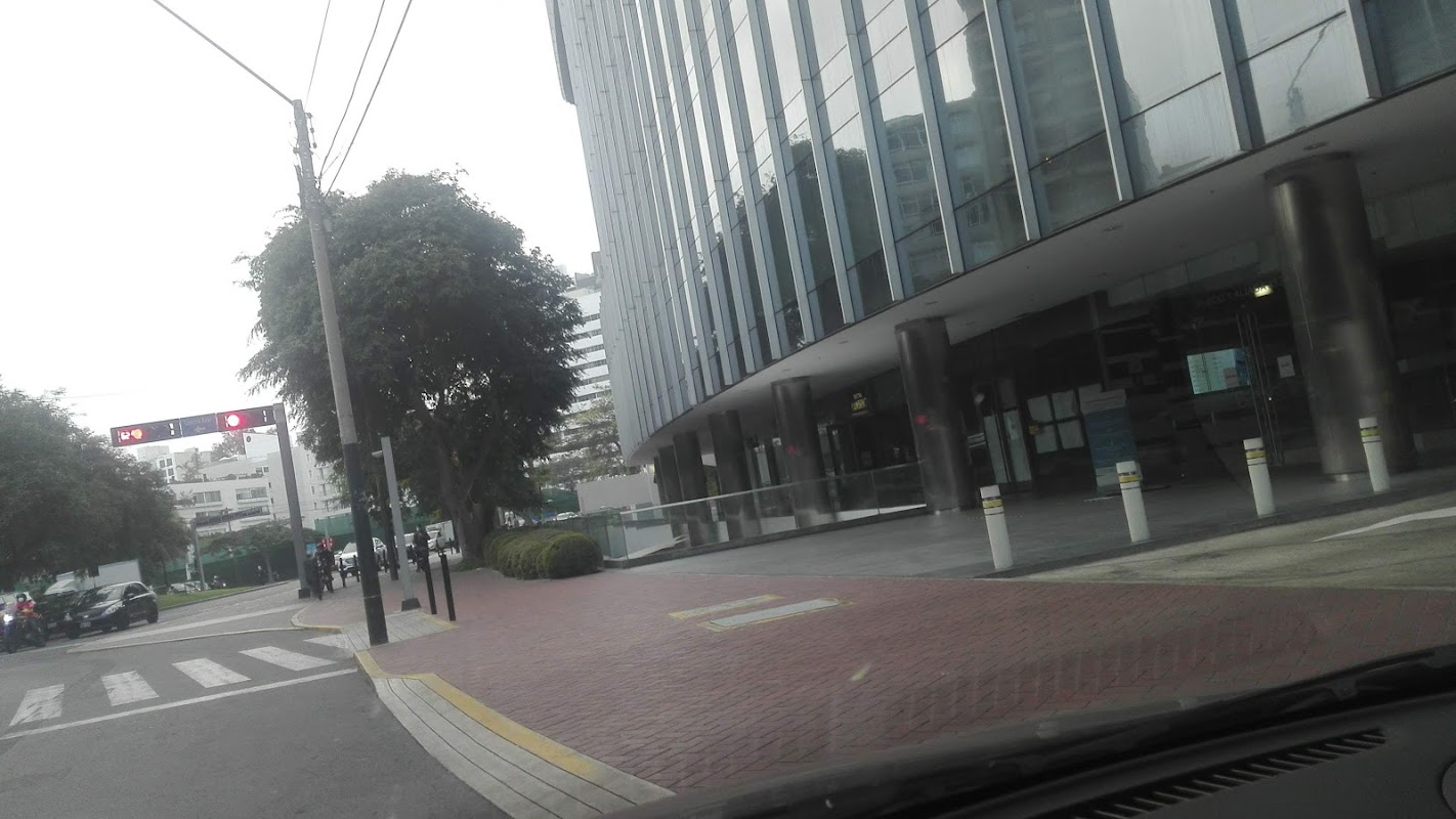 Photo de HQ Av. Pardo y Aliaga 699