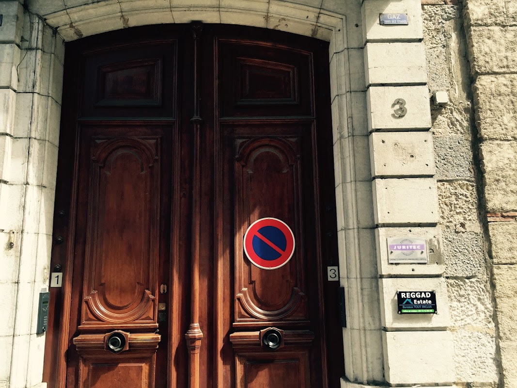 Photo de Reggad Estate - Félix Viallet