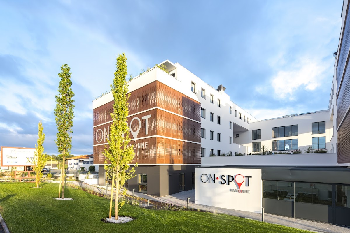 Photo de Now Connected Bayonne