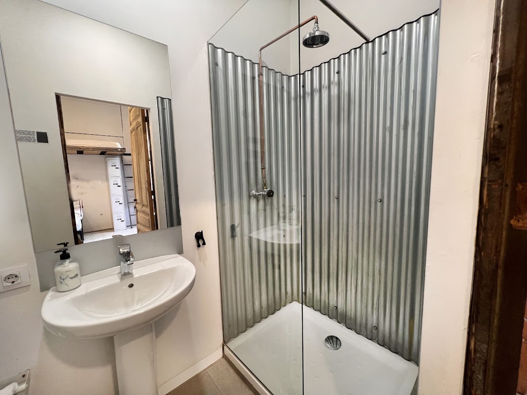 Photo de Eco Urban Hostel