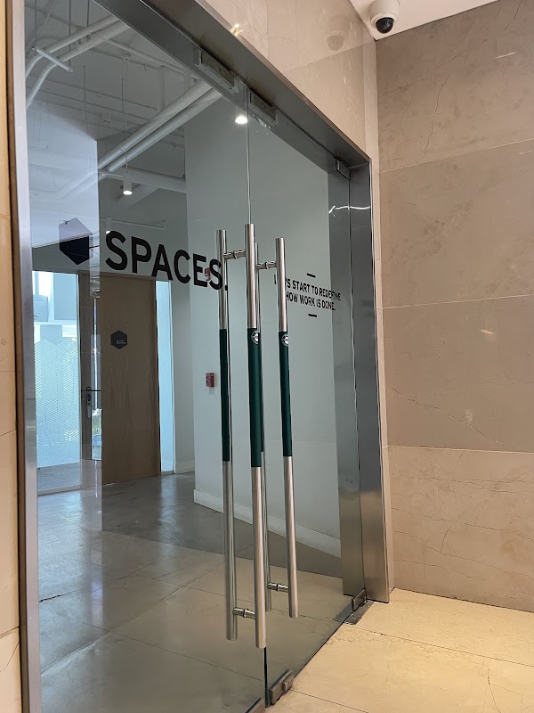 Photo de Spaces El Bosque Norte