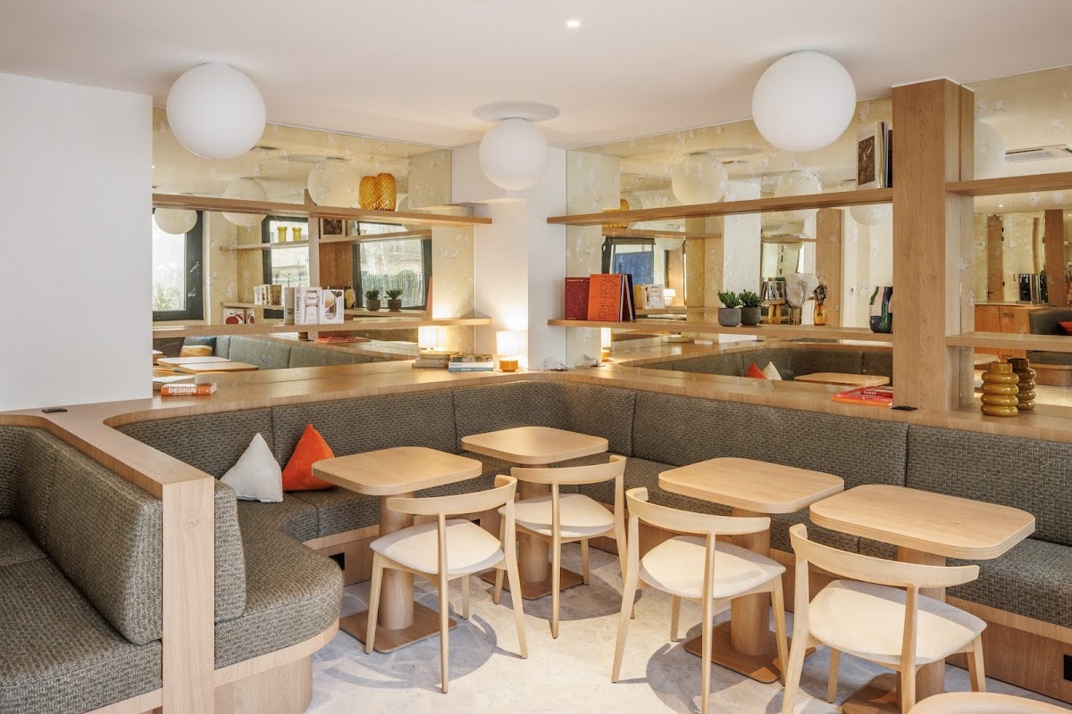 Photo de Deskeo 145 Charles de Gaulle