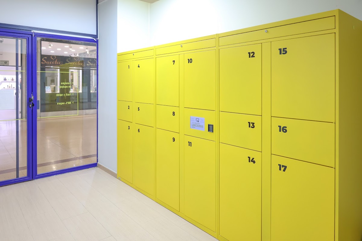 Photo de The Yellow Lockers