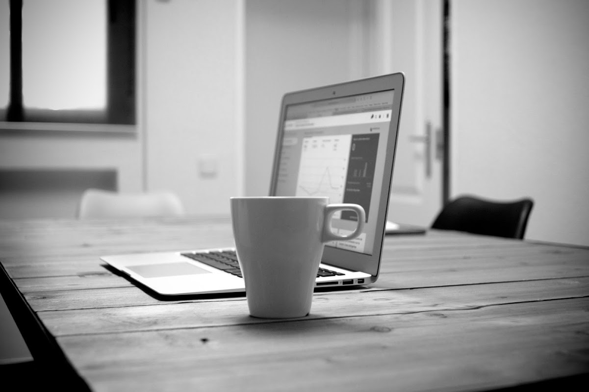 Photo de Five Monkeys