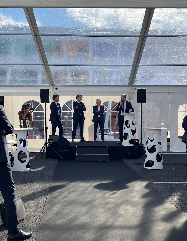 Photo de HQ 655 Rue René Descartes